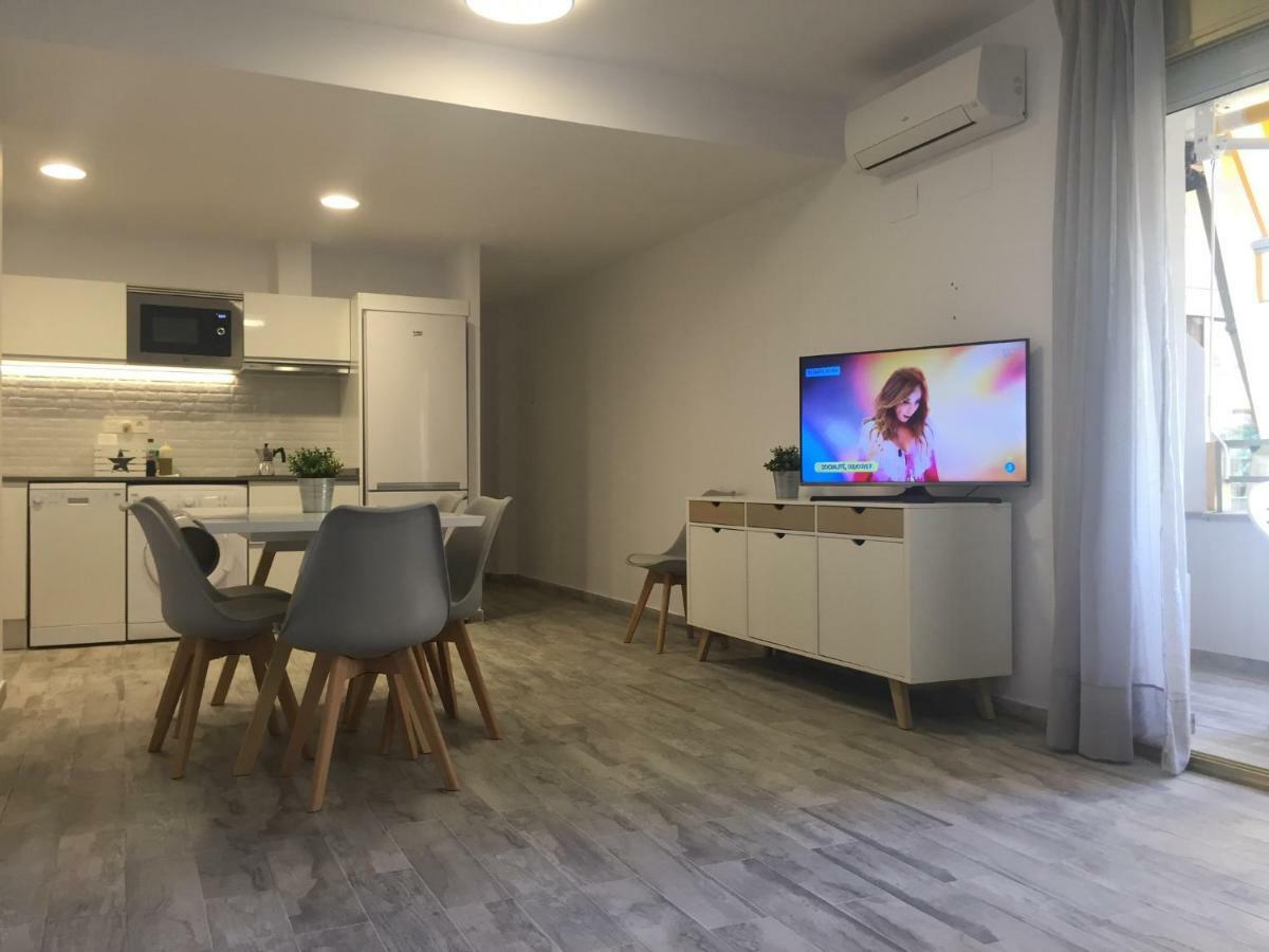 Apartaments Colibri Кембрилс Екстериор снимка