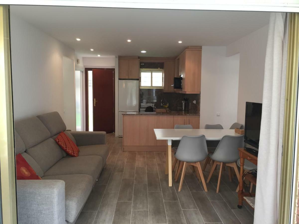 Apartaments Colibri Кембрилс Екстериор снимка