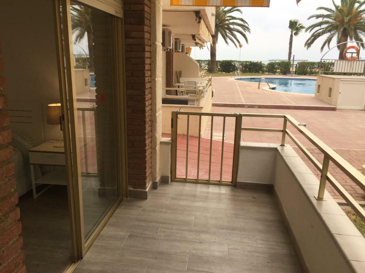 Apartaments Colibri Кембрилс Екстериор снимка
