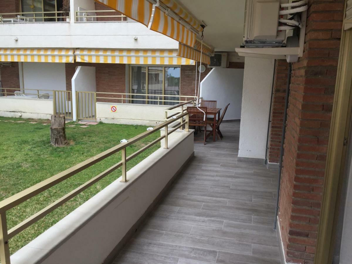 Apartaments Colibri Кембрилс Екстериор снимка